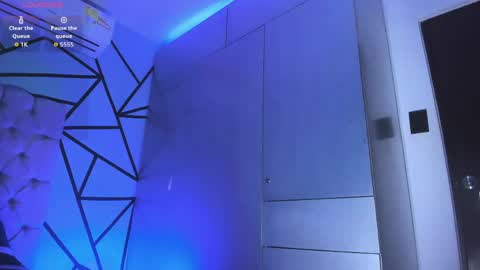 independent model online show from 03/19/26, 06:12