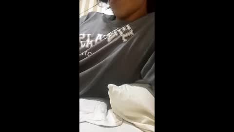 Snapshot of juandr27 chatting on 12/18/25, 09:43 juandr27 online show from 12/18/25, 09:43