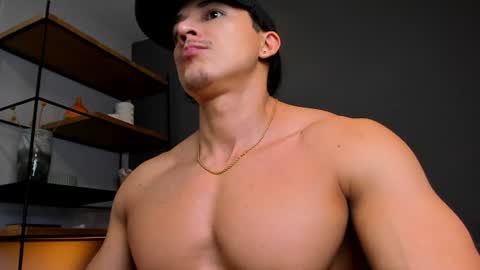 JUANDRES online show from 06/19/26, 01:54