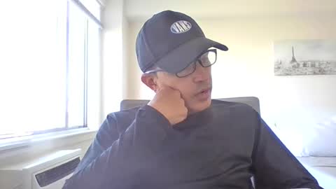 Snapshot of juanearth1 chatting on 06/19/26, 10:02 juanearth1 online show from 06/19/26, 10:02
