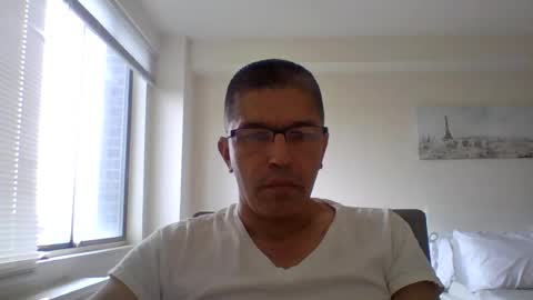 Snapshot of juanearth1 chatting on 06/26/26, 09:41 juanearth1 online show from 06/26/26, 09:41