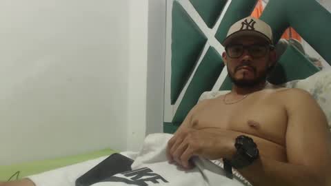 juanfe_style online show from 11/12/25, 02:45