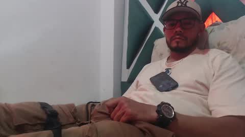 juanfe_style online show from 11/22/25, 03:33