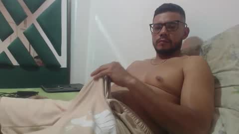 Snapshot of juanfe_style chatting on 03/15/26, 06:14 juanfe_style online show from 03/15/26, 06:14