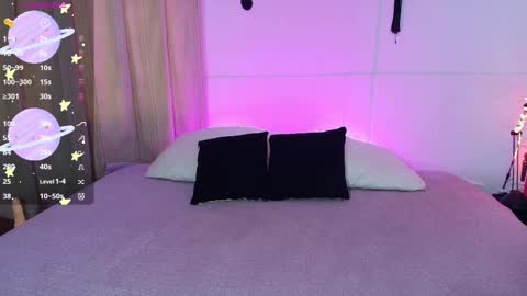 Blue online show from 11/11/25, 03:45