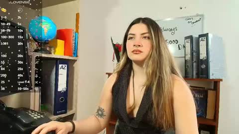 Snapshot of juanitablue chatting on 05/30/26, 06:49 Blue online show from 05/30/26, 06:49