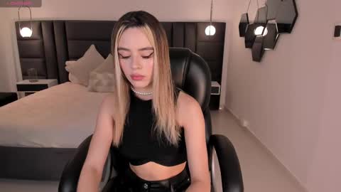 Juanita Clay online show from 02/20/25, 11:42