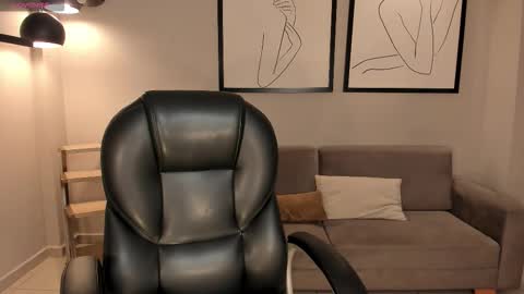 Juanita Clay online show from 10/08/25, 11:41