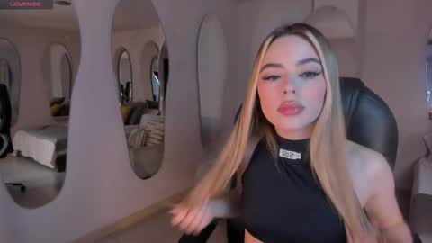 Juanita Clay online show from 10/12/25, 06:18