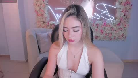 Snapshot of juanitaclay chatting on 05/09/26, 07:30 Juanita Clay online show from 05/09/26, 07:30