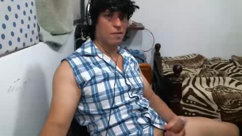 Snapshot of juanito2727 chatting on 12/07/24, 04:09 amor online show from 12/07/24, 04:09