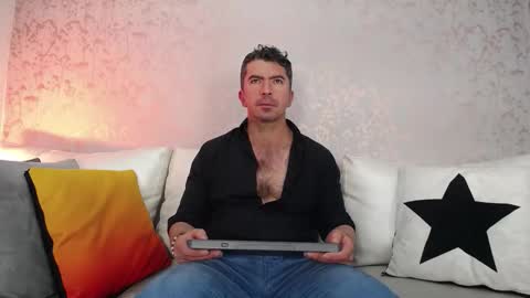 Snapshot of juank_fit45 chatting on 11/07/25, 01:55 Juan k online show from 11/07/25, 01:55