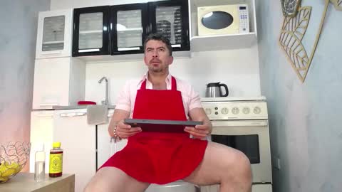 Snapshot of juank_fit45 chatting on 11/14/25, 01:43 Juan k online show from 11/14/25, 01:43