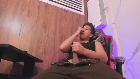 Snapshot of juanmechanic chatting on 11/14/25, 11:13 JUAN online show from 11/14/25, 11:13