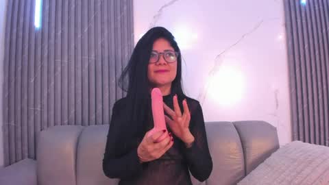 Snapshot of juannita_love chatting on 05/19/26, 11:55 juannita_love online show from 05/19/26, 11:55