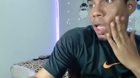 juanse_hot11 online show from 12/30/24, 03:46