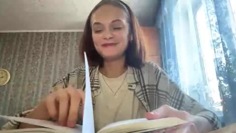 Snapshot of juderoering chatting on 02/19/26, 04:30 Lulu online show from 02/19/26, 04:30