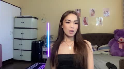EloiseMoree online show from 01/04/25, 03:18