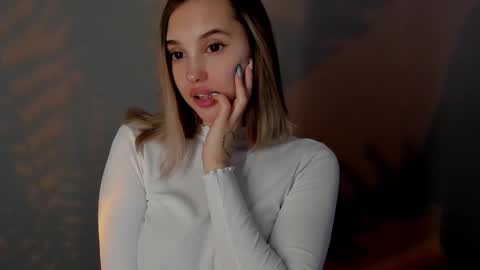 Snapshot of judymiles chatting on 01/29/25, 05:19 Angelica online show from 01/29/25, 05:19