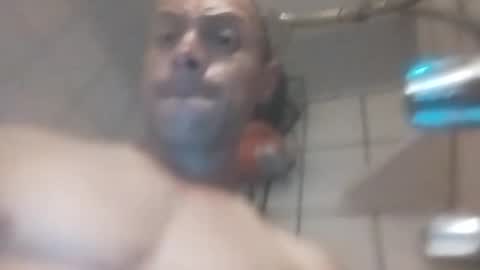 Snapshot of jugg3 chatting on 02/11/25, 08:05 Carlos online show from 02/11/25, 08:05