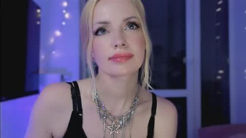 Goddess Julia online show from 05/18/26, 08:36