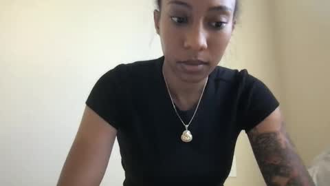 Snapshot of juicijazzi chatting on 10/06/25, 06:05 juicijazzi online show from 10/06/25, 06:05