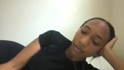 Snapshot of juicijazzi chatting on 10/10/25, 10:09 juicijazzi online show from 10/10/25, 10:09