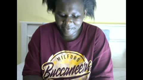 Snapshot of juicy576808 chatting on 12/23/24, 12:52 zainabu online show from 12/23/24, 12:52