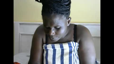 Snapshot of juicy576808 chatting on 12/29/24, 09:28 zainabu online show from 12/29/24, 09:28