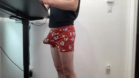 Snapshot of juicy_boy21 chatting on 11/12/25, 04:07 juicy boy21 online show from 11/12/25, 04:07