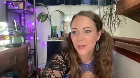 juicy_jussy online show from 04/27/26, 08:18