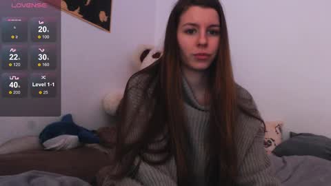 laura online show from 01/06/25, 07:02