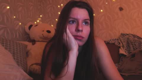 laura online show from 09/24/25, 02:42