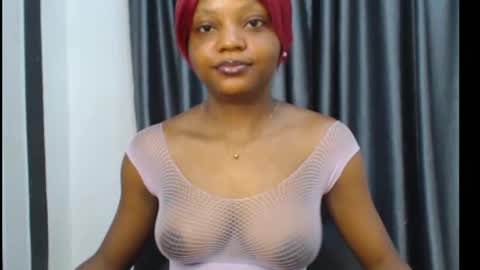 Snapshot of juicy_plumx chatting on 02/03/25, 06:39 Wet Baddie online show from 02/03/25, 06:39