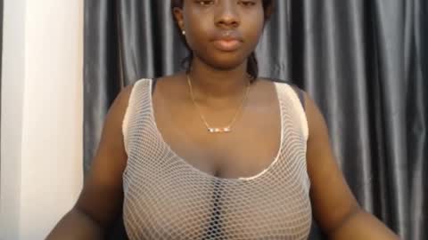 Snapshot of juicy_plumx chatting on 02/06/25, 06:51 Wet Baddie online show from 02/06/25, 06:51