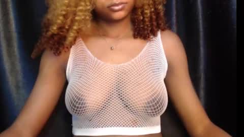 Snapshot of juicy_plumx chatting on 02/18/25, 10:05 Wet Baddie online show from 02/18/25, 10:05