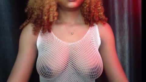 Snapshot of juicy_plumx chatting on 02/20/25, 06:39 Wet Baddie online show from 02/20/25, 06:39