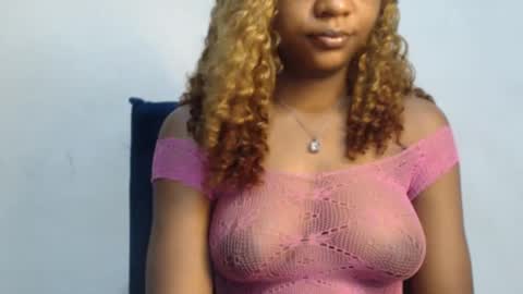 Snapshot of juicy_plumx chatting on 03/03/25, 06:44 Wet Baddie online show from 03/03/25, 06:44