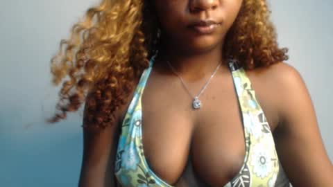Snapshot of juicy_plumx chatting on 03/10/25, 06:23 Wet Baddie online show from 03/10/25, 06:23