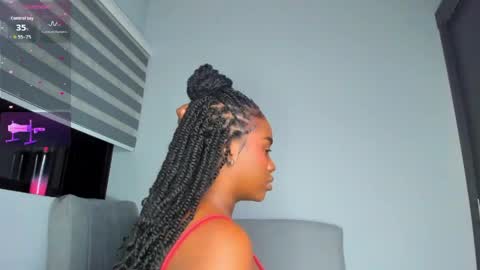Snapshot of juicy_sky chatting on 05/29/26, 02:53 Your Paradise online show from 05/29/26, 02:53