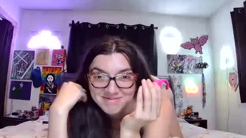 juicybootyqt online show from 11/26/25, 06:09