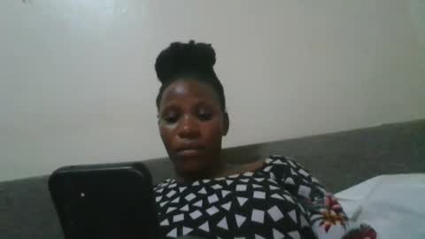 pretty online show from 01/18/26, 07:06