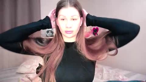 Elena online show from 02/09/26, 05:17