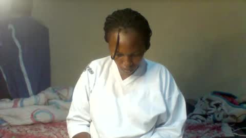 juicyicequeen online show from 11/18/25, 01:22