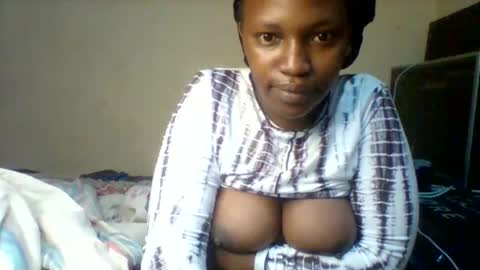 juicyicequeen online show from 11/19/25, 01:05