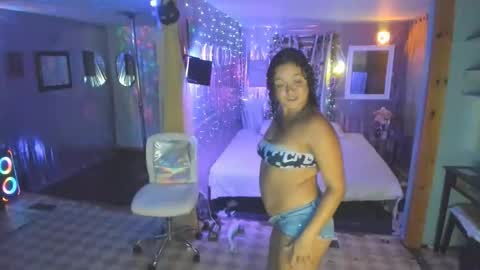 Snapshot of juicyjayxxx69 chatting on 09/23/25, 03:31 juicyjayxxx69 online show from 09/23/25, 03:31