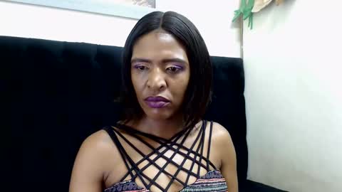 Snapshot of juicykayxxx chatting on 03/04/25, 10:27 Miss Kay online show from 03/04/25, 10:27