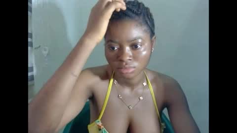 juicynpinkx online show from 04/06/26, 08:48