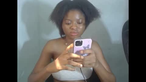 juicynpinkx online show from 04/14/26, 09:26