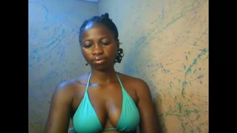 juicypiexx online show from 10/16/25, 11:39